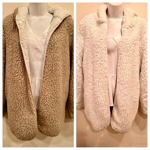 Reversible Tan/Off-White Cozy Sherpa Jacket w/Hood/Medium/EUC/Soft/Warm/Winter